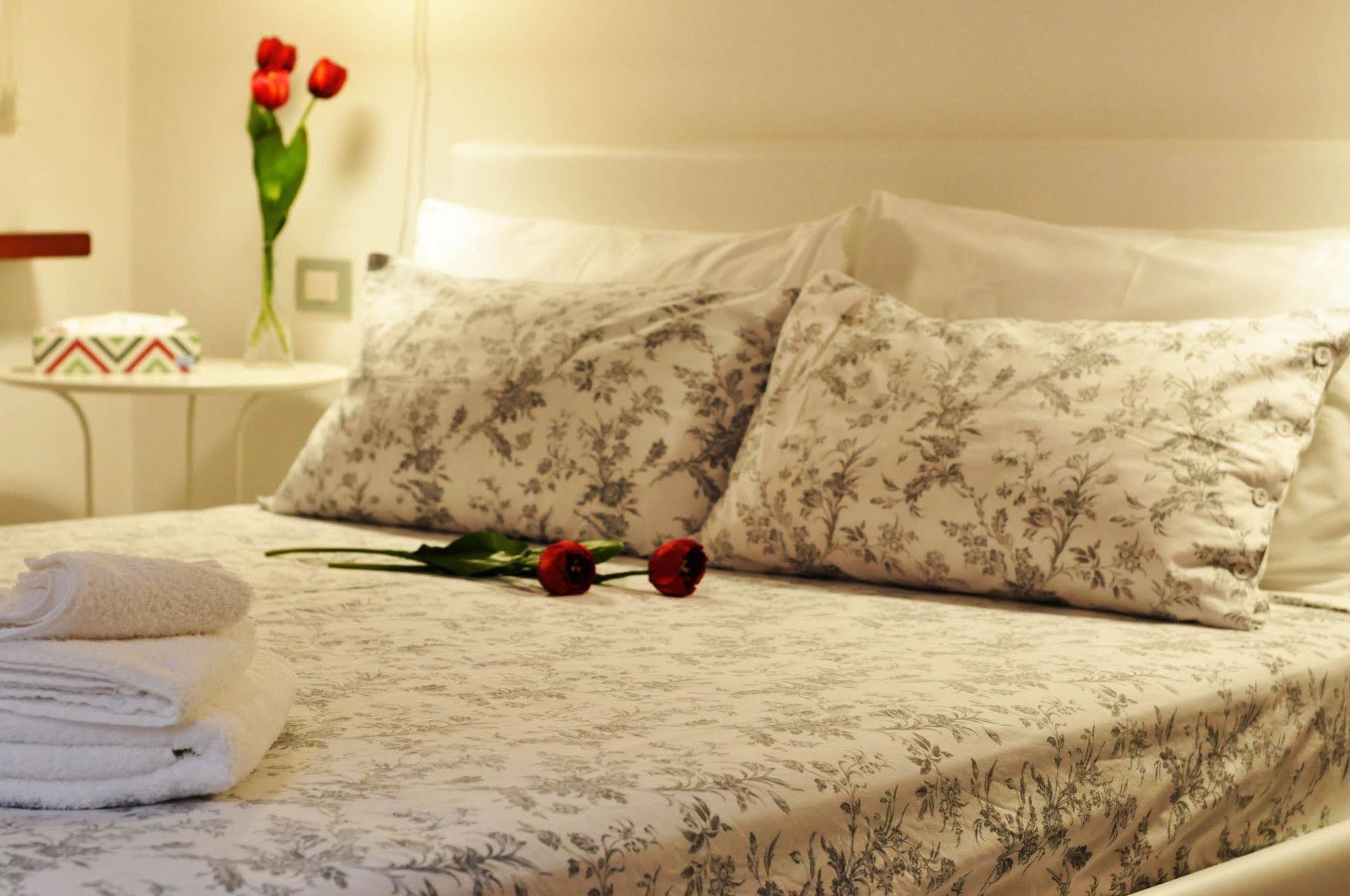 From Italy With Love เวโรนา ภายนอก รูปภาพ
